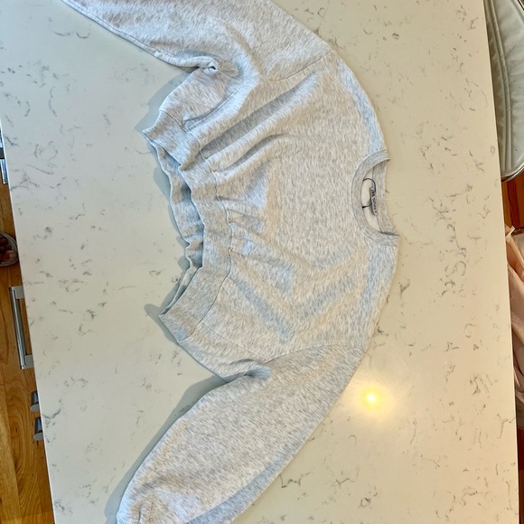 Zara Gray Crop Top - Picture 6 of 6